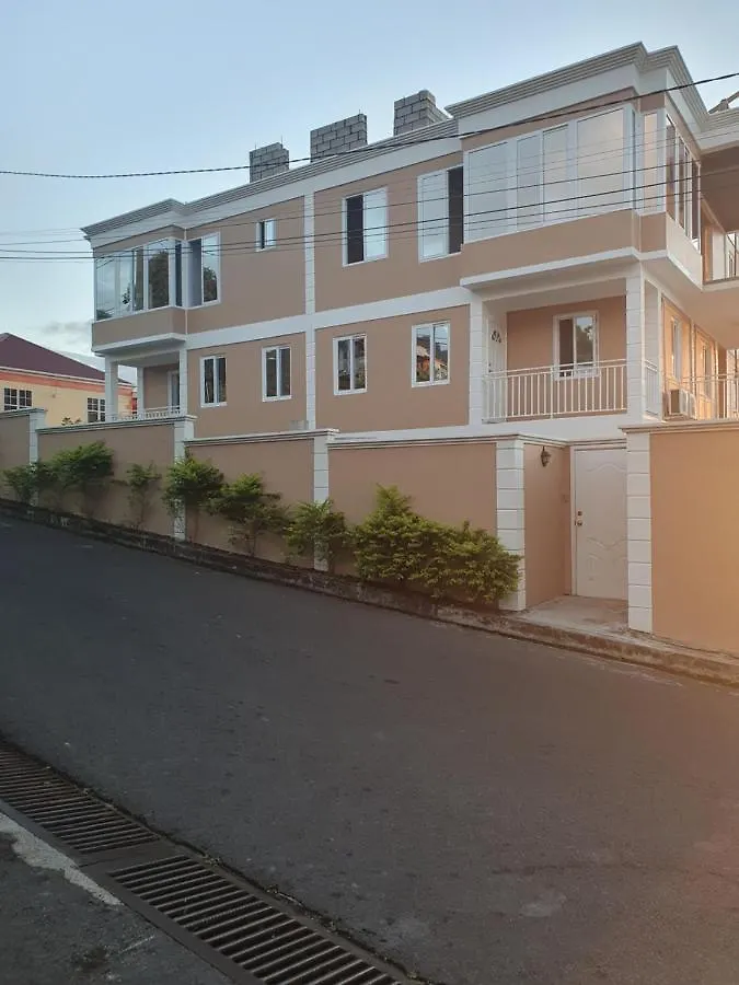 Lovely 2 Bedroom Apartment With Shared Pool Roseau 0*,  Dominica
