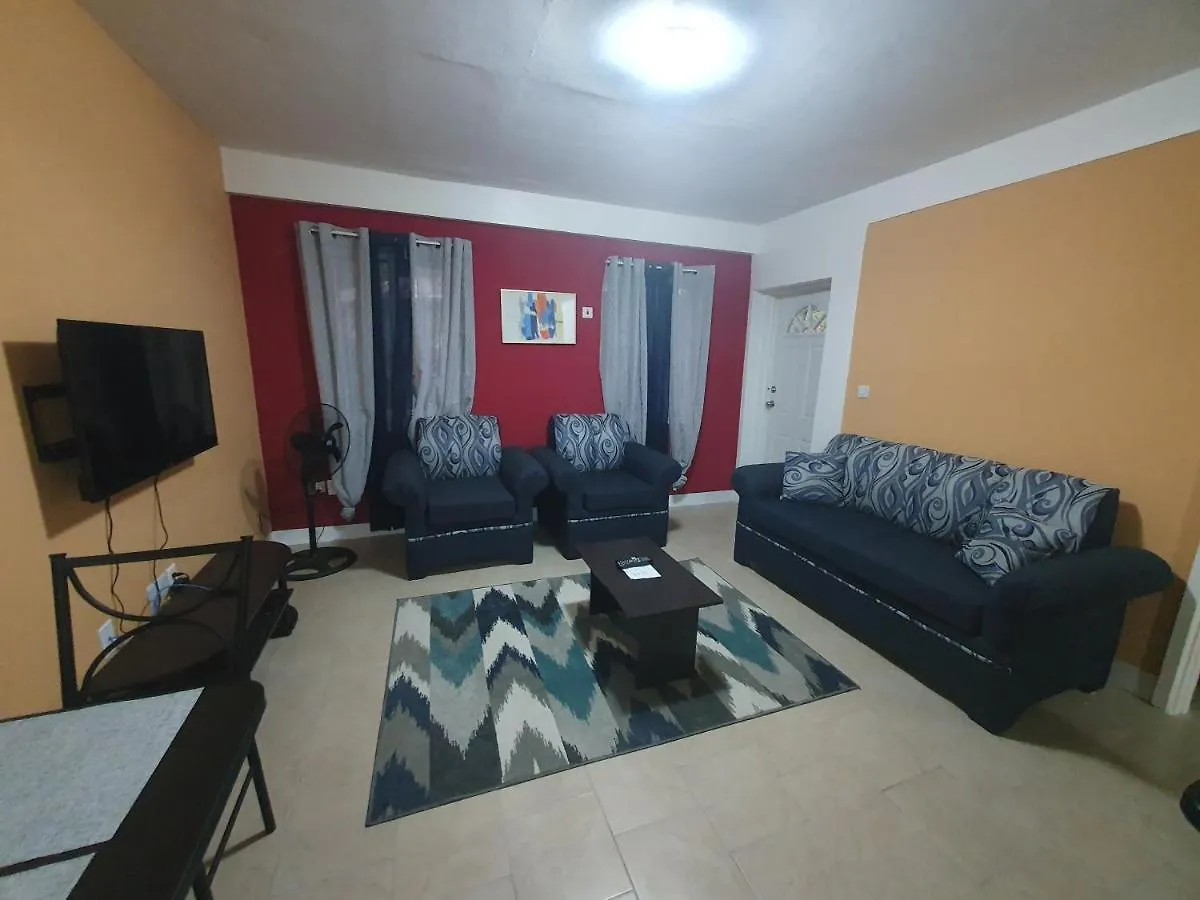 Lovely 2 Bedroom Apartment With Shared Pool Roseau 0*,